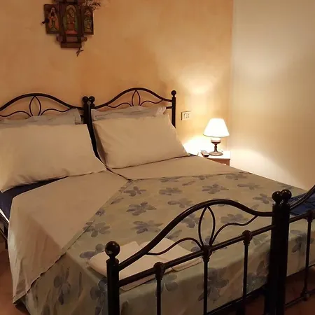 B &b A Casa Di Titti 3*